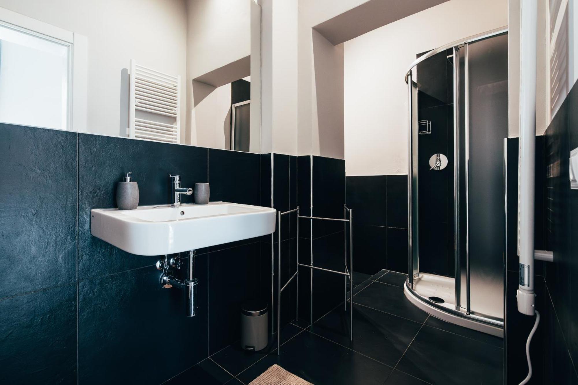 Bologna Suites - Private Bathroom Zewnętrze zdjęcie